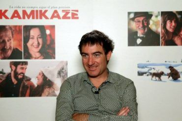 Alex Pina Director de Kamikaze