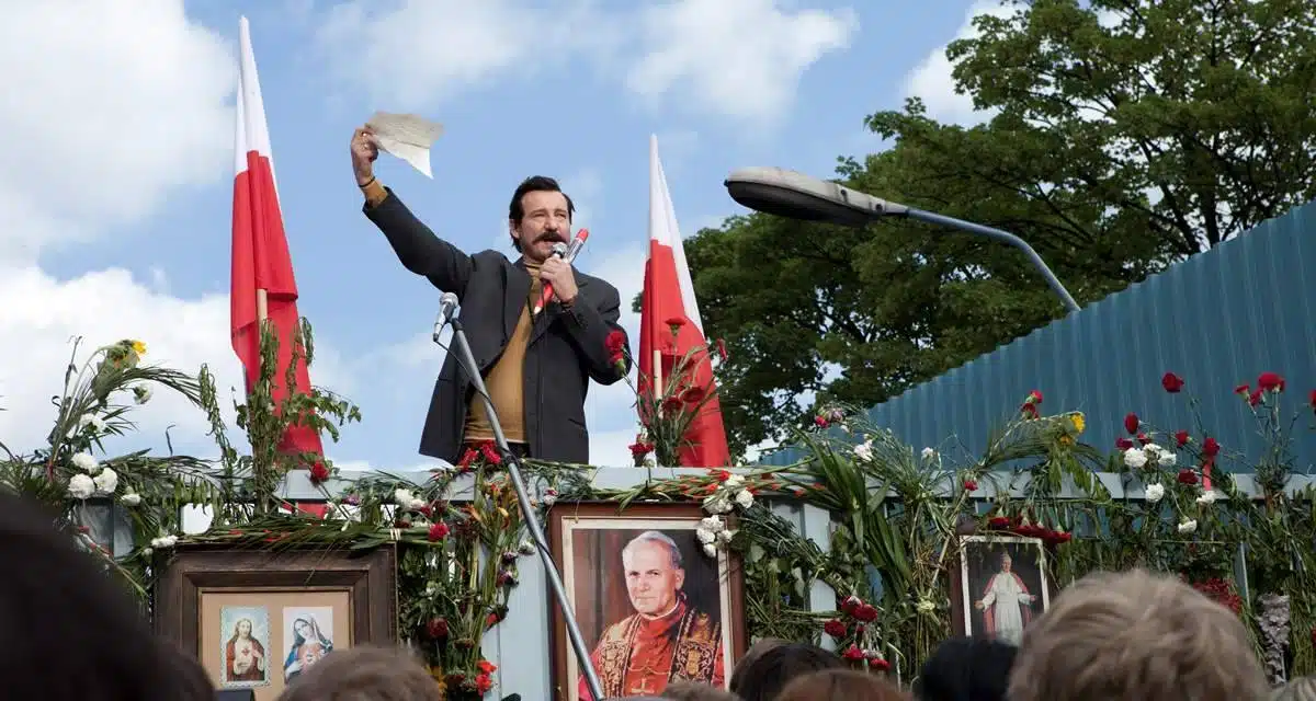 Crítica de “Walesa, la esperanza de un pueblo”: Homenaje al líder político Lech Walesa