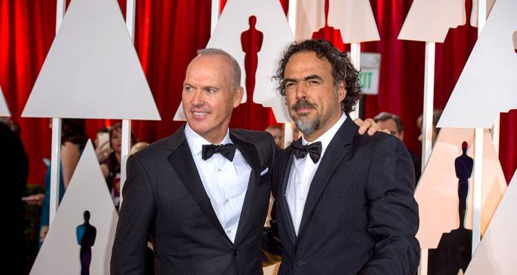 Michael Keaton y Alejandro G. Iñárritu a su llegada a la alfombra roja de Los Oscar 2015 ©A.M.P.A.S.