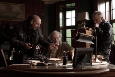 Jaume Balagueró con el actor Christopher Llloyd en el rodaje de la película Musa.