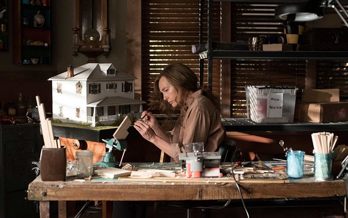 Toni Collette En La Pelicula Hereditary 00003 1200x750