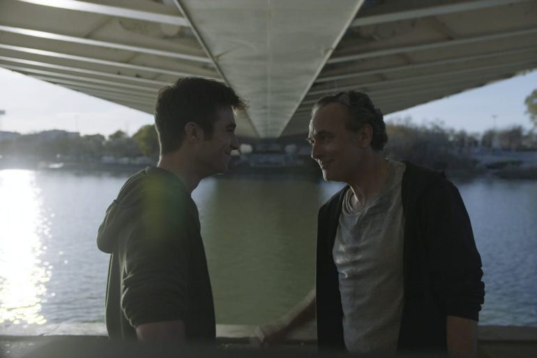 José Coronado y Pol Monen en la película "Tu hijo" (2018)
