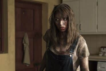 Seana Kerslake en la película Bosque maldito