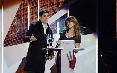 Ursula Corbero Luis Fernandez Xp3d Premios 40 Principales