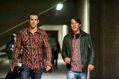 Ryan Reynolds y Daniel Espinosa El Invitado 6