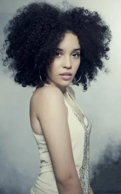 CHILA-LYNN-WHEN-LOVE-REAL-WOMAN-03 Chila Lynn - 'Real Woman'