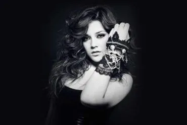María Aguado posando para su disco 'Me toca a mí'
