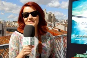 Electric Nana durante la entrevista a LosInterrogantes.com