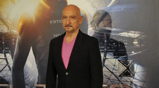 Ben Kingsley presentando 