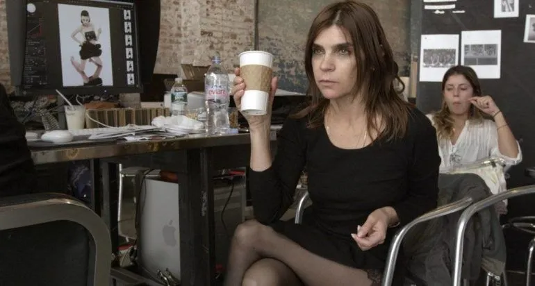 Pelicula Documental Mademoiselle C 8