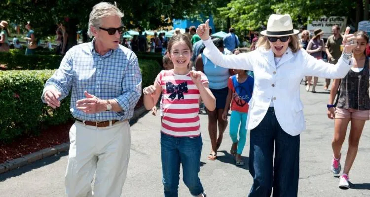 Así nos va - Dian Keaton, Michael Douglas y Sterling Jerins