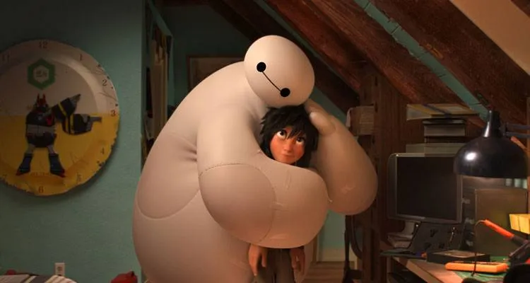 Hiro y Baymax en una escena de