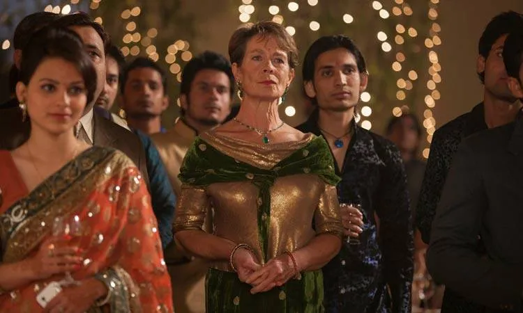 Celia Imrie en la película 