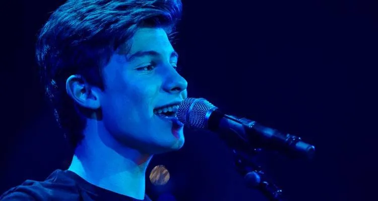 Shawn Mendes durante su primer concierto en Madrid
