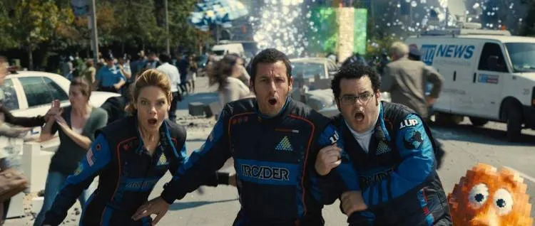 La cara de los protagonistas al leer la crítica de Pixels
