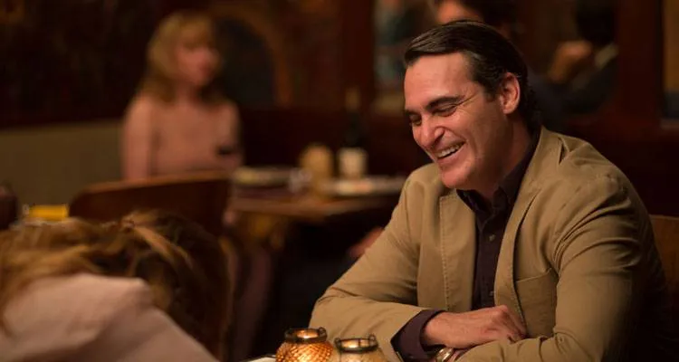 Emma Stone y Joaquin Phoenix en la película 'Irracional man' (2015)