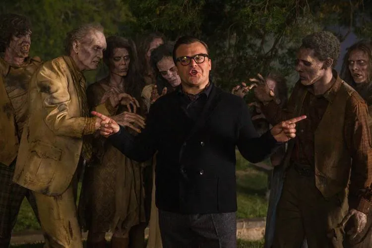 Jack Black en Pesadillas rodeado de zombis