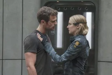 Shailene Woodley, Theo James