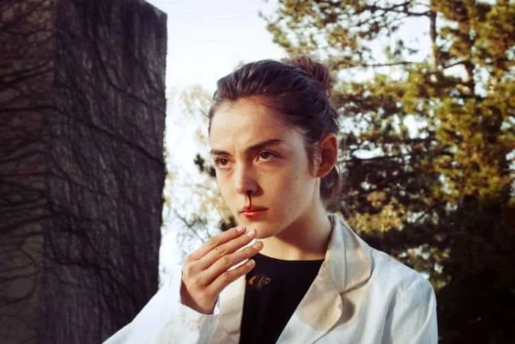 Foto de la actriz protagonista de Crudo Garance Marillier