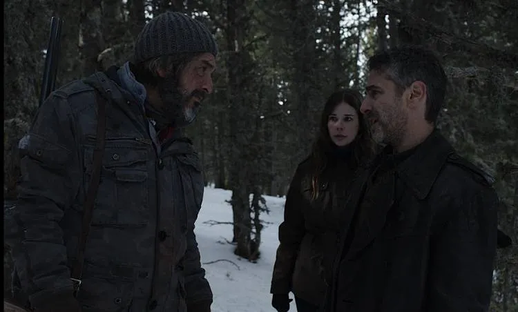 Ricardo Darín, Leonardo Sbaraglia y Laia Costa en medio de la nieve