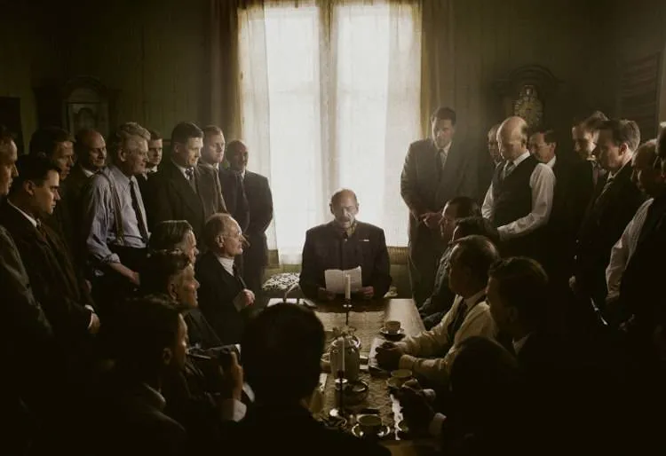 Jesper Christensen en la película 'La decisión del rey'