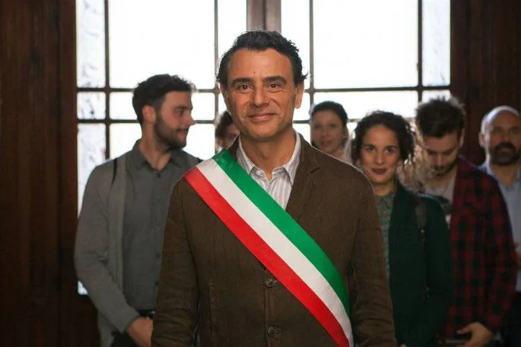 Vincenzo Amato en la película 'La hora del cambio'