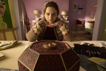 Joey King abrirá esa misteriosa caja