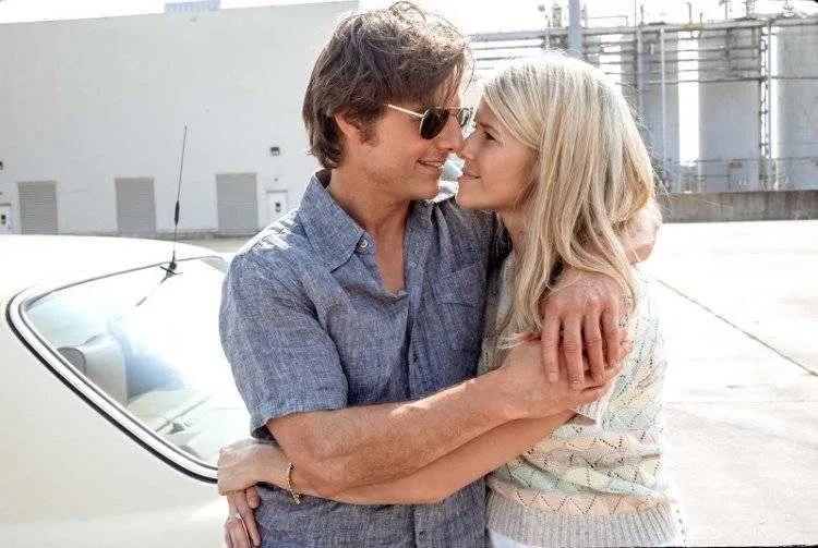 Sarah Wright y Tom Cruise en la película