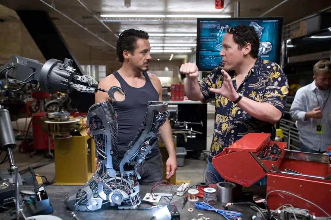 IRON MAN (JON FAVREAU, 2008)