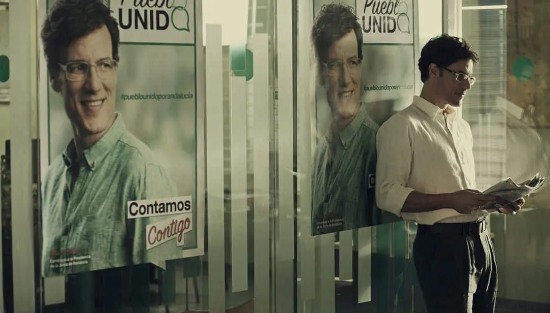 Daniel Grao es el prometedor político de Animales sin collar