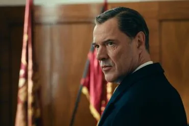 Sebastian Koch En La Sombra Del Pasado