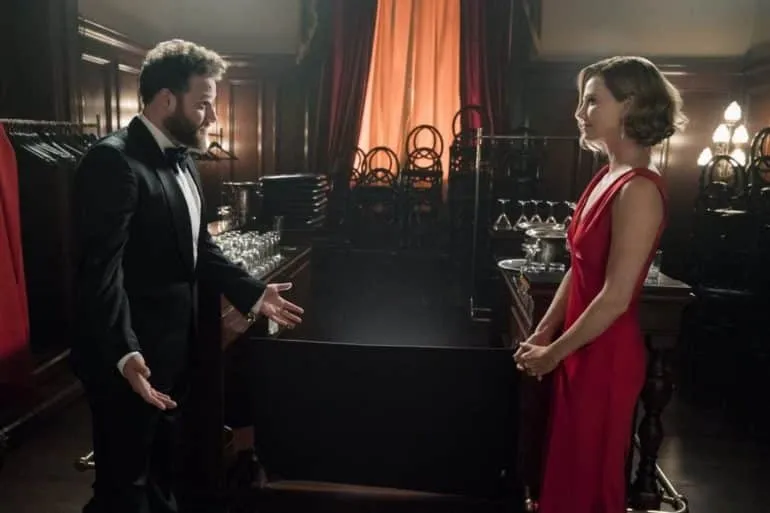 Charlize Theron y Seth Rogen en Casi imposible