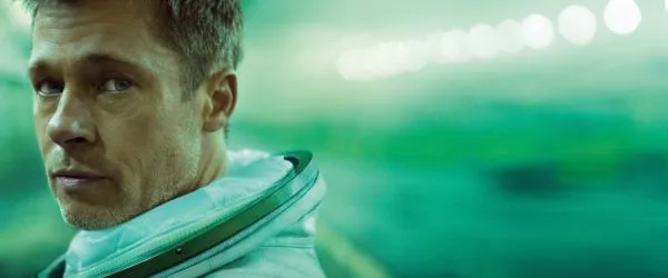 Brad Pitt actor principal de Ad Astra, una epopeya espacial escrita y dirigida por James Gray. En busca de su padre, Tommy Lee Jones.