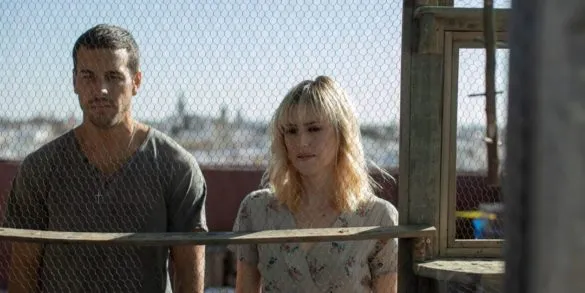 Mario Casas y Natalia de Molina en la película