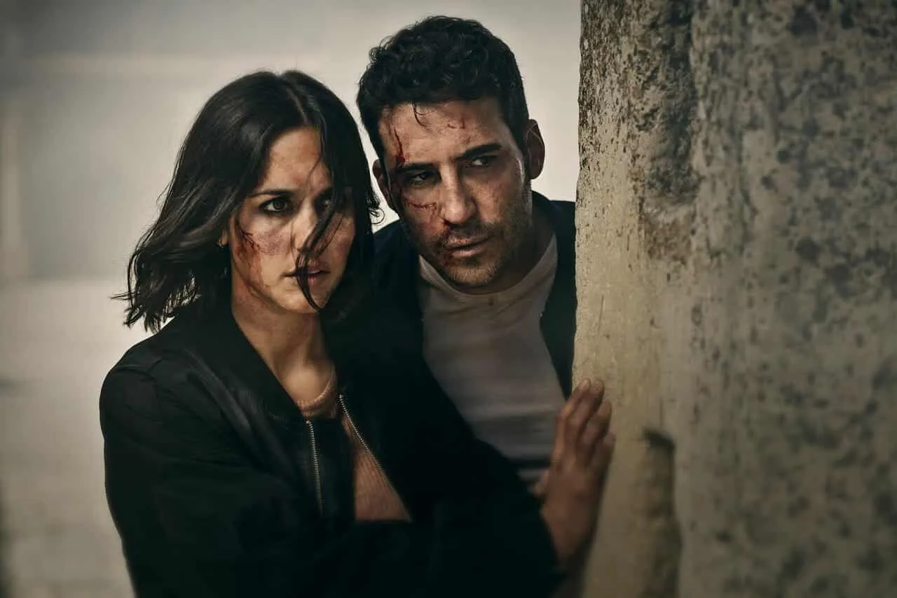 Miguel Ángel Silvestre y Megan Montaner
