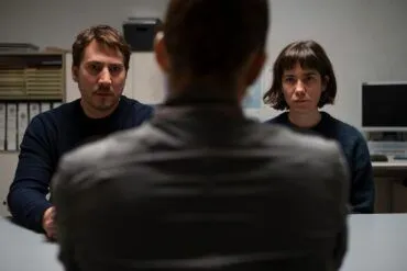 Crítica de la película 'Upon Entry' (La llegada)