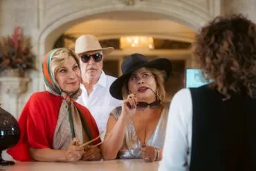 Marina Bernal y Carmina Barrios en Tu madre o la mia Guerra de Suegras